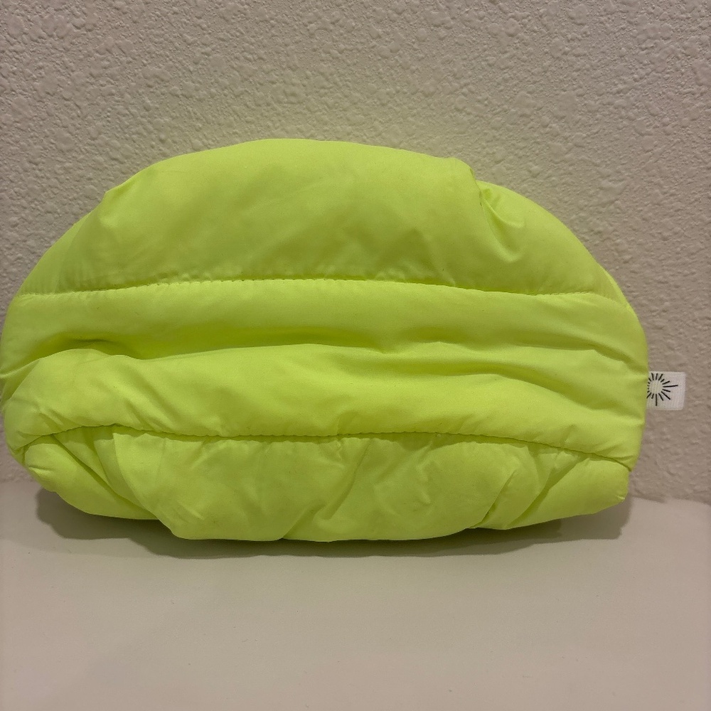 NWOT Offline by aerie neon small puffer pouch bag